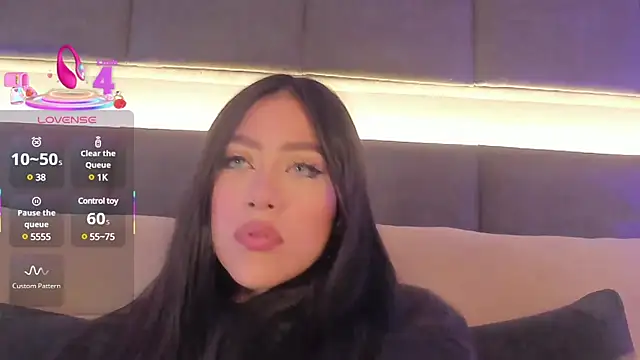 nicolle pierce online show from March 10, 12:26 pm