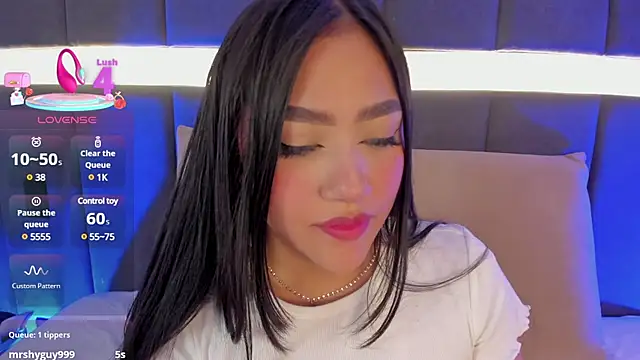 nicolle pierce online show from March 19, 4:13 pm