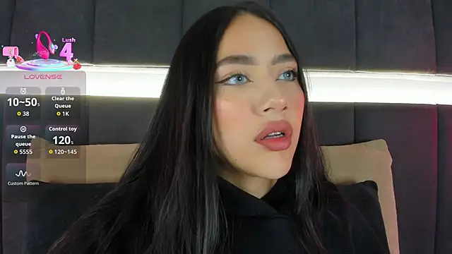 nicolle pierce online show from September 15, 1:55 pm