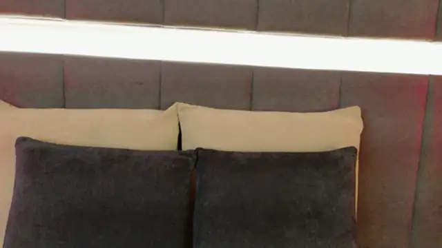 nicolle pierce online show from October 10, 3:11 pm