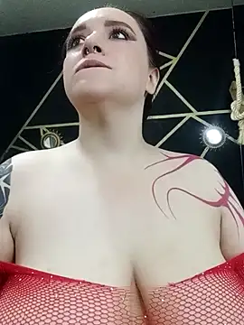 Snapshot of Gelena_Black chatting on February 7, 3:52 pm Gelena Black online show from February 7, 3:52 pm