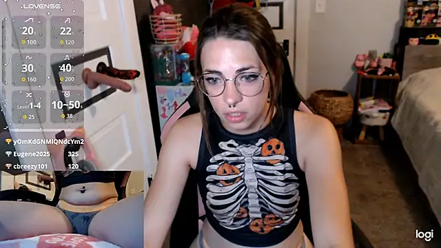 KSwonderland6 online show from October 31, 1:45 pm