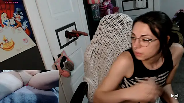 KSwonderland6 online show from March 26, 5:07 pm