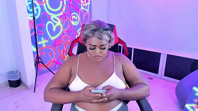 GEANNAROSE online show from January 15, 4:04 am