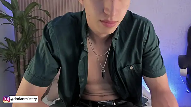 Dorianmistery2322  online show from September 30, 10:59 pm