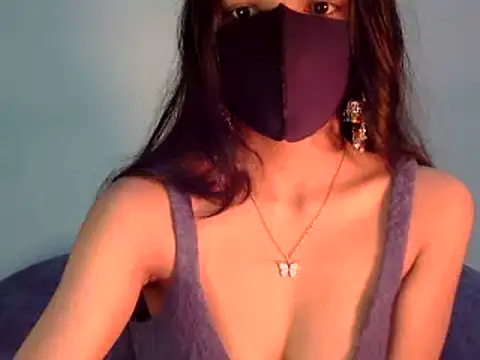 Snapshot of Cute_Alaina chatting on January 22, 10:18 am Cute Alaina online show from January 22, 10:18 am