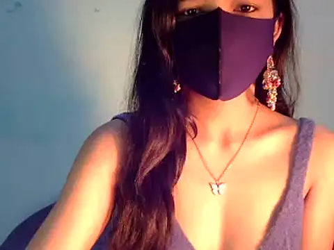 Snapshot of Cute_Alaina chatting on January 22, 10:59 pm Cute Alaina online show from January 22, 10:59 pm