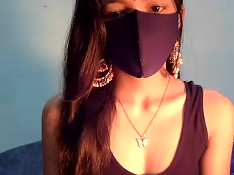 Snapshot of Cute_Alaina chatting on February 2, 10:39 pm Cute Alaina online show from February 2, 10:39 pm