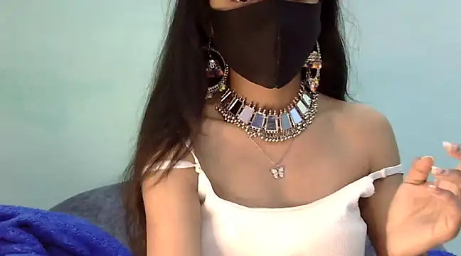 Snapshot of Cute_Alaina chatting on February 18, 3:31 am Cute Alaina online show from February 18, 3:31 am