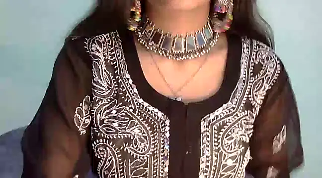 Snapshot of Cute_Alaina chatting on February 28, 3:48 am Cute Alaina online show from February 28, 3:48 am
