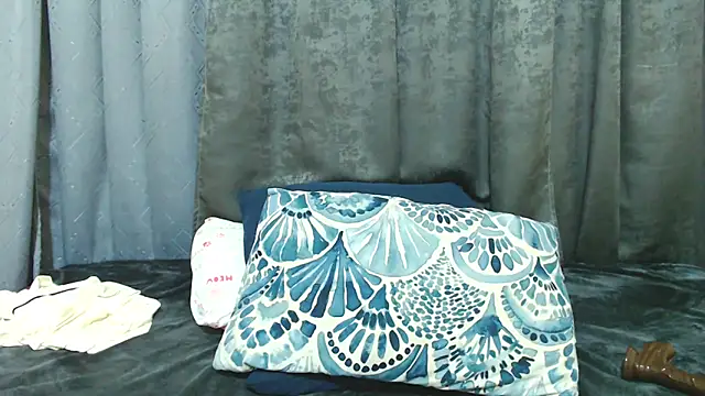 Snapshot of kittykhloe22 chatting on June 8, 1:28 am kittykhloe22 online show from June 8, 1:28 am