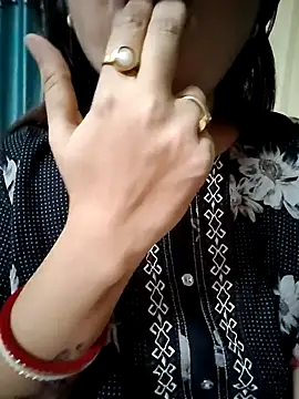 Snapshot of Royalgirl667 chatting on December 10, 5:22 pm Royalgirl667 online show from December 10, 5:22 pm