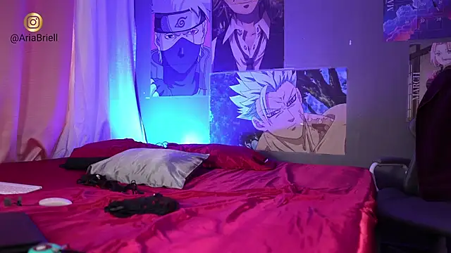 chiarabrielle00 online show from April 14, 3:51 pm