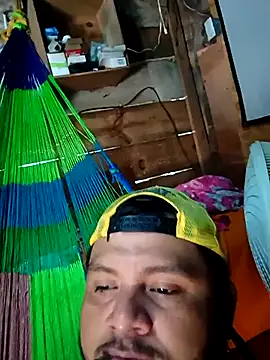 Snapshot of Jes-Ben chatting on October 29, 7:15 pm Jes-Ben online show from October 29, 7:15 pm