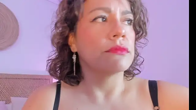 gipsela gomez online show from June 10, 7:35 pm