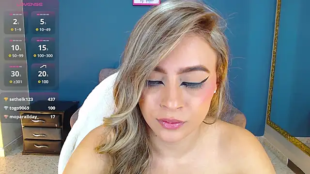 miacarperr1 online show from January 3, 11:44 pm