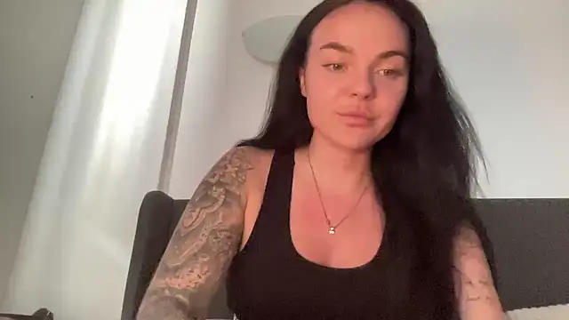 yorkshiregal online show from October 1, 1:39 pm