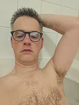 Hectorthyssen1 online show from April 19, 7:38 pm