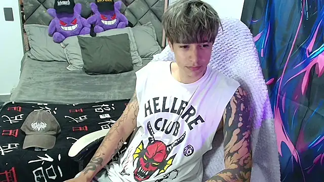 Zacktk7 online show from April 15, 6:26 pm