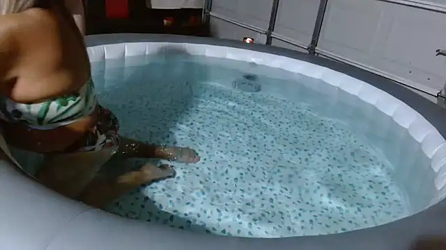 Snapshot of 69vivian chatting on January 18, 1:41 am 69vivian online show from January 18, 1:41 am