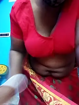 Snapshot of Sexy-Mona2 chatting on December 18, 10:08 am Sexy-Mona2 online show from December 18, 10:08 am