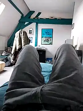 JulesG18 online show from February 28, 11:22 am