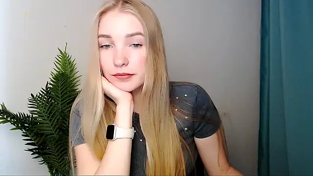 Queen ofLove online show from March 20, 2:44 pm