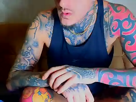 Snapshot of MentoXXL chatting on February 5, 7:07 pm MentoXXL online show from February 5, 7:07 pm