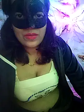 Snapshot of Inaya_Mishra chatting on January 12, 6:16 pm Inaya Mishra online show from January 12, 6:16 pm