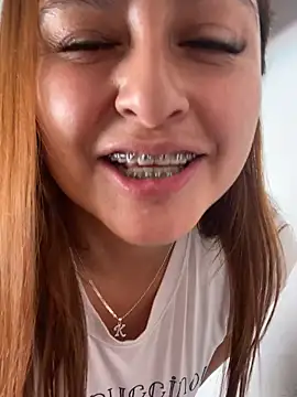 Snapshot of Keittly_ chatting on December 11, 2:22 pm Keittly online show from December 11, 2:22 pm