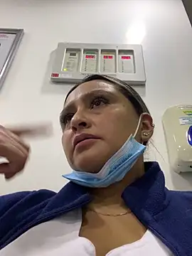 Keittly  online show from December 20, 1:34 am