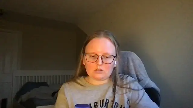 Snapshot of lexie_lilacs chatting on March 7, 11:16 pm lexie lilacs online show from March 7, 11:16 pm