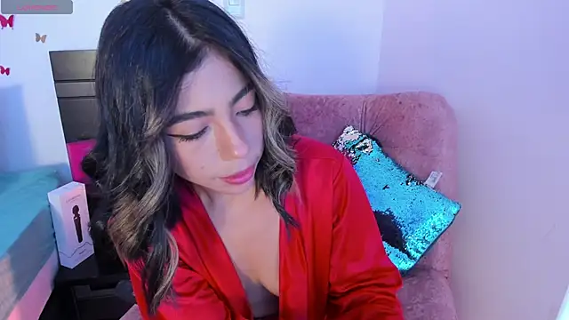 AndreaVelasco online show from January 18, 3:49 pm