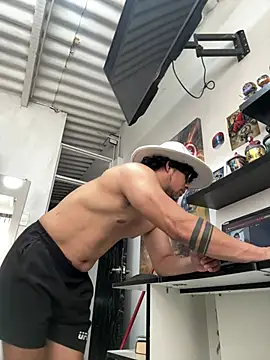 ikkipro online show from February 22, 8:07 pm