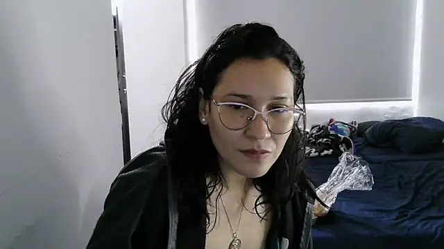 luxandracon23 online show from October 9, 3:54 pm