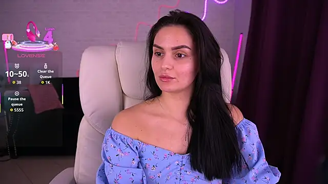 MilashaLovely online show from December 19, 2:24 pm