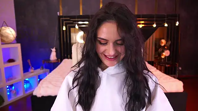 MilashaLovely online show from January 10, 9:30 pm