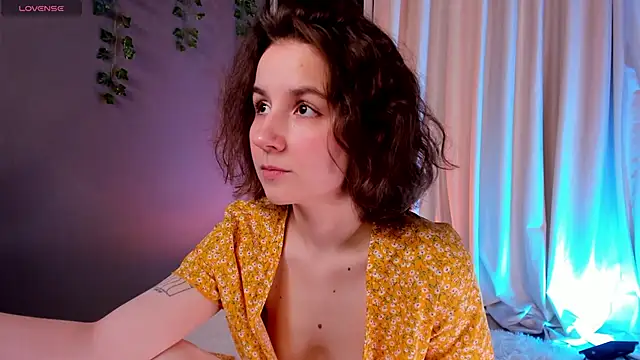 Snapshot of mind_game chatting on January 24, 11:37 am mind game online show from January 24, 11:37 am