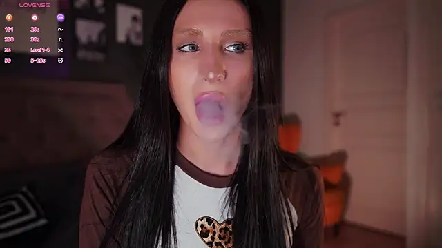 Kim Oberlin  online show from March 14, 10:50 am