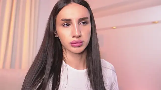 Kim Oberlin  online show from October 11, 10:58 am