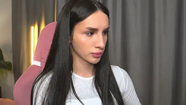 Kim Oberlin  online show from November 18, 11:14 am