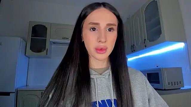 Kim Oberlin  online show from February 9, 3:27 pm