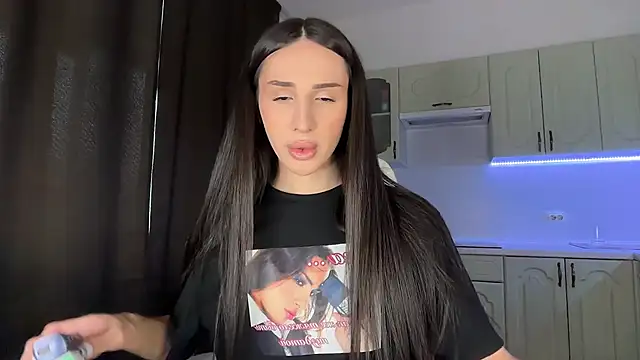 Kim Oberlin  online show from February 27, 10:04 am