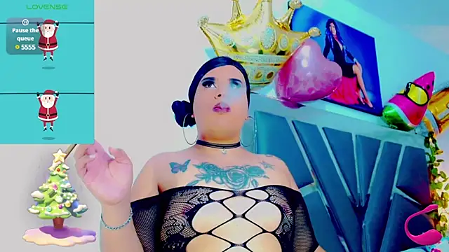 Snapshot of nauthyvalentina chatting on December 20, 8:55 pm nauthyvalentina online show from December 20, 8:55 pm