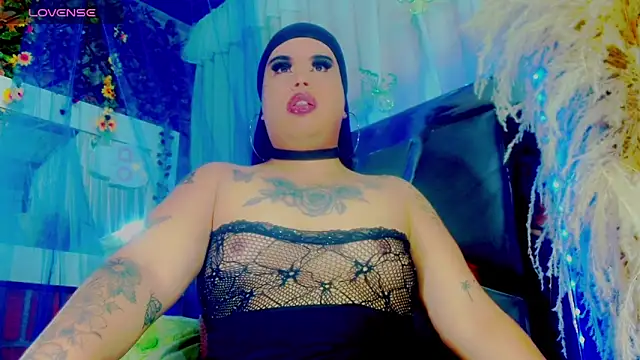 nauthyvalentina online show from April 19, 1:43 pm