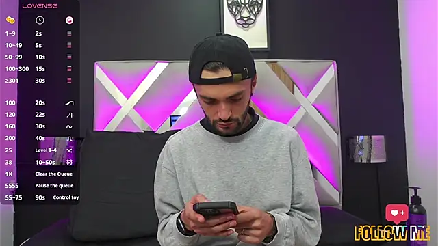 Snapshot of jakemagnus chatting on February 3, 6:39 pm jakemagnus online show from February 3, 6:39 pm