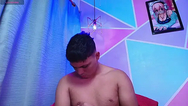 couple lovelyds online show from October 3, 8:39 pm