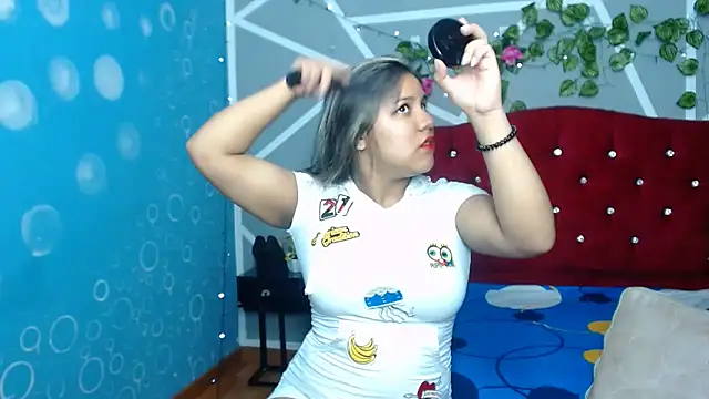 stephanieross202cl online show from February 2, 2:17 am