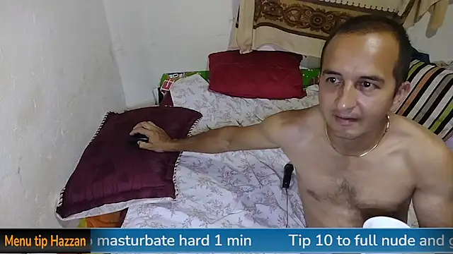 yazforeSolo online show from January 17, 10:45 pm