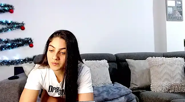 sweet sara2 online show from December 22, 11:20 pm